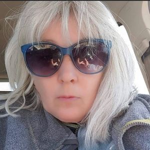 Meet your Posher, Shai